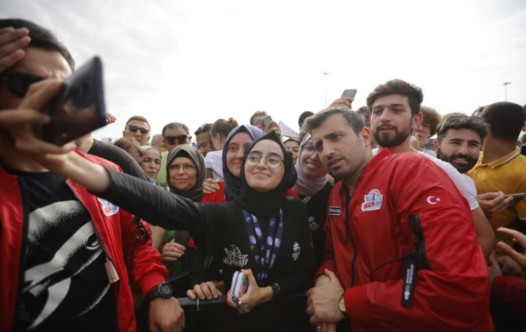 “Selçuk abi, Selçuk abi…”